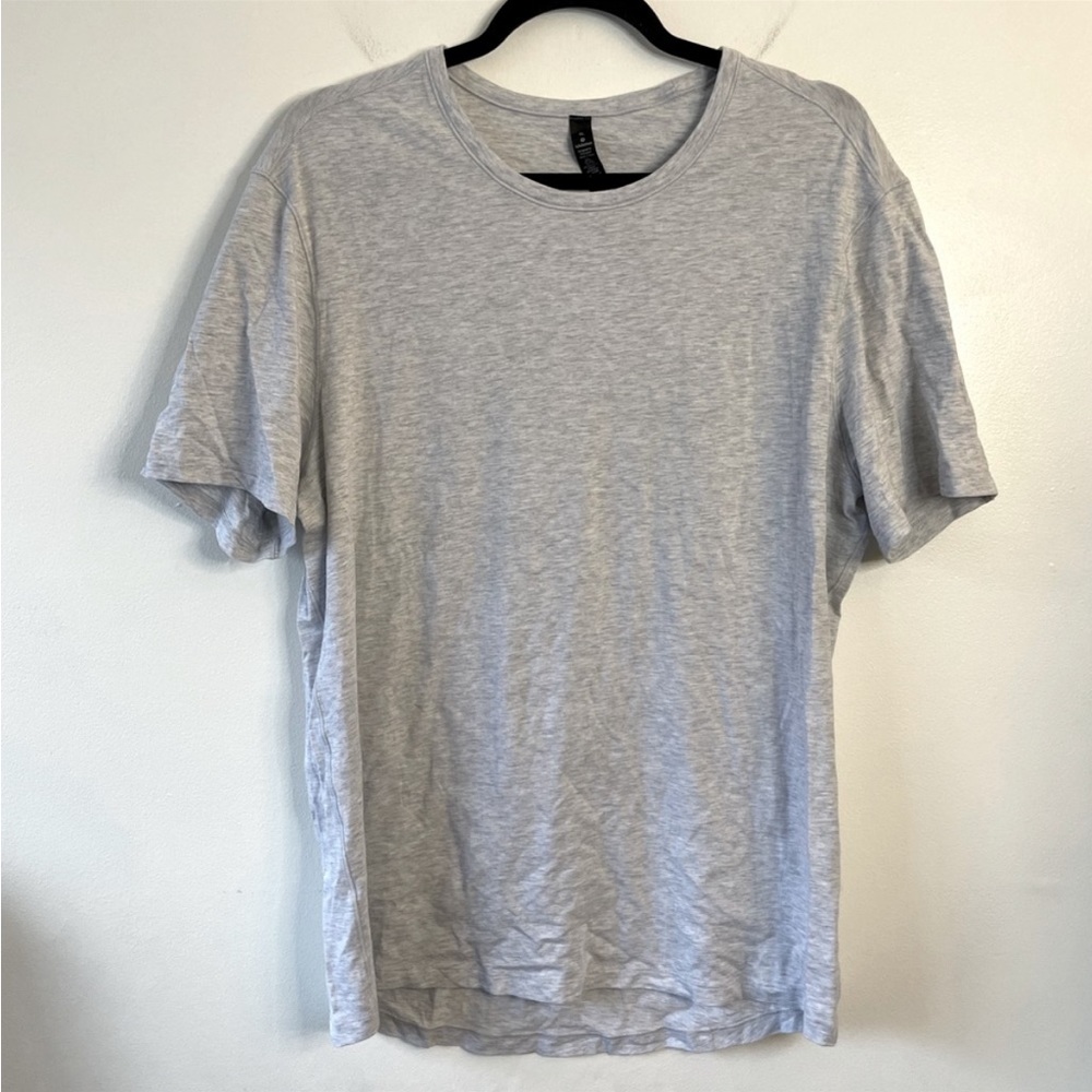 Lululemon Men's Fundamental Short Sleeve Tee Light Core Gray Size XL